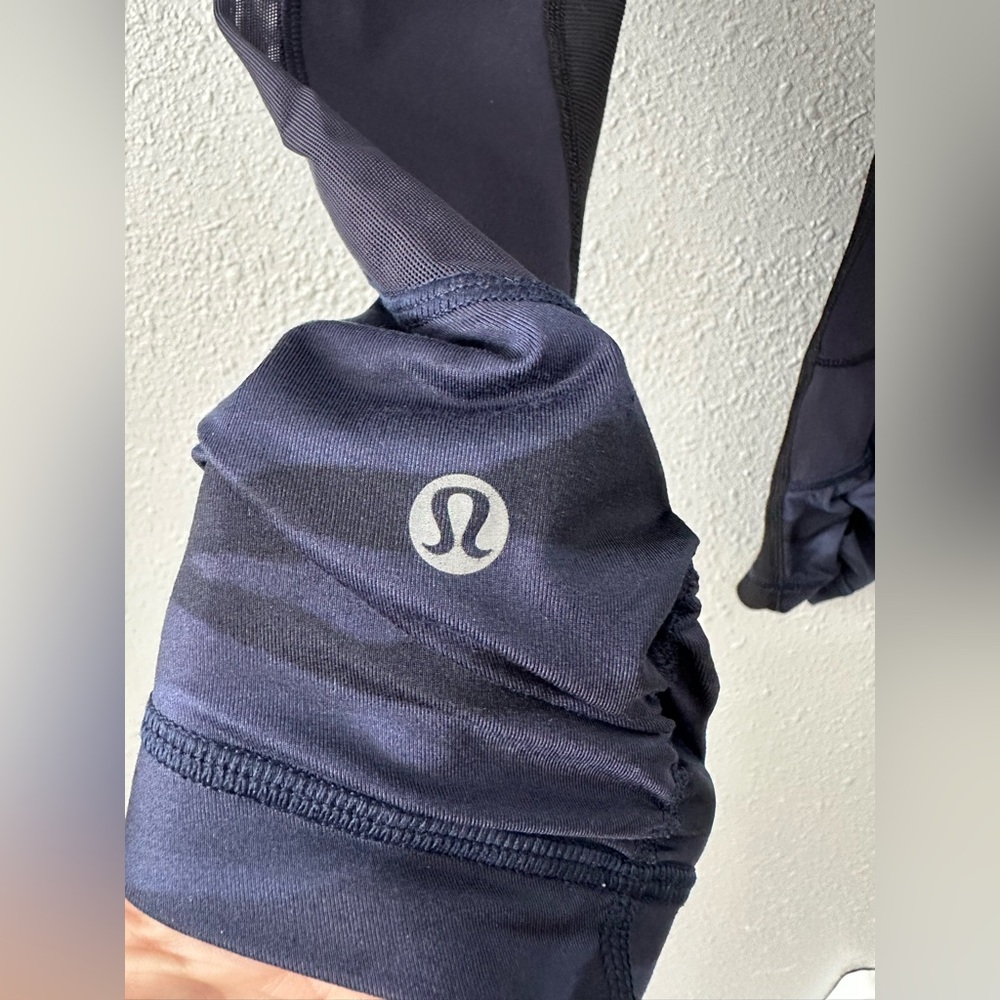 Lululemon Blue Camo Leggings High-Waisted Align Yoga Pants Mesh Sides Size 4 - Picture 9 of 16
